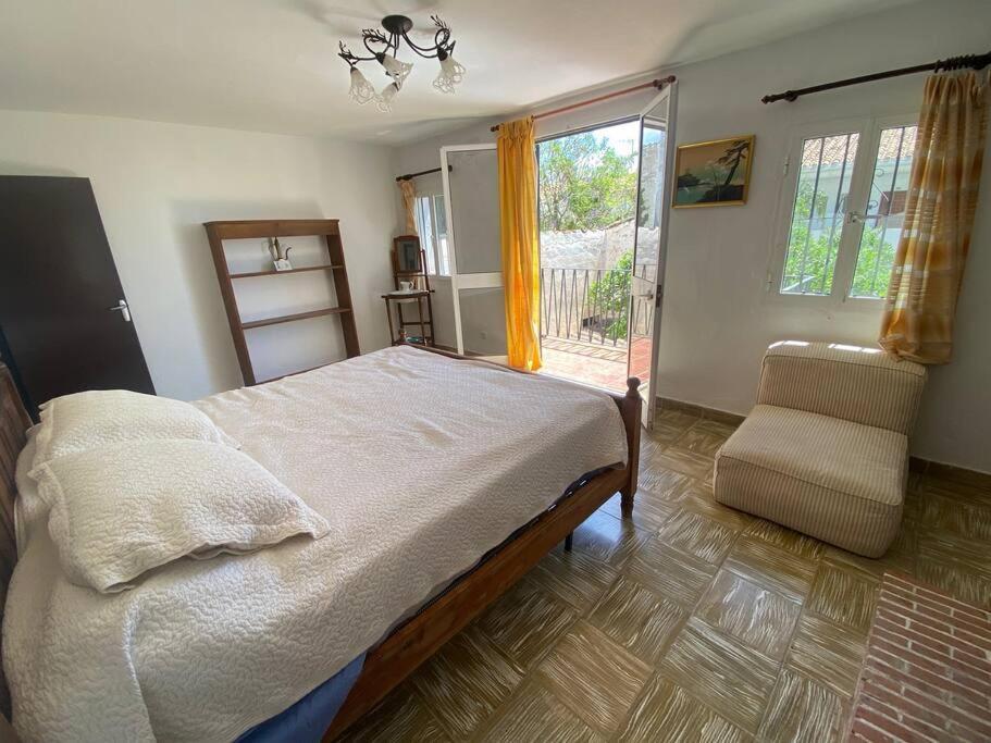 Charming 4 Bedroom Village Home With Patio Mijas Eksteriør bilde